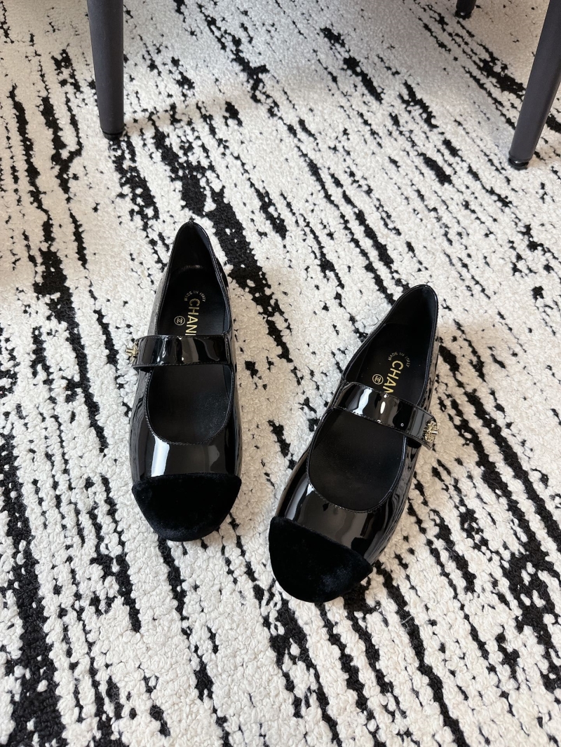 Ch**el flat shoes